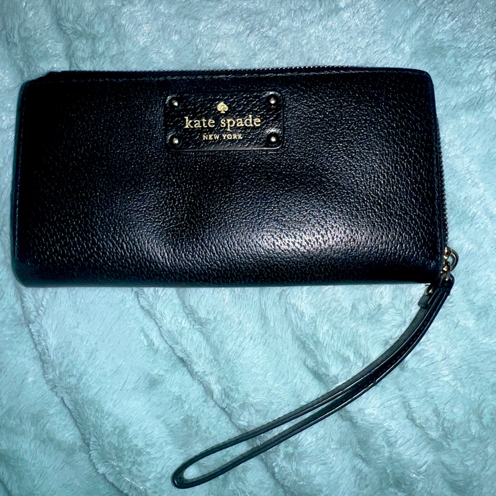 Kate Spade Zip Around Wristlet Wallet